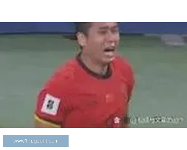 中国男足世预赛客场1-0绝杀巴林 张玉宁最后时刻单刀破门成英雄